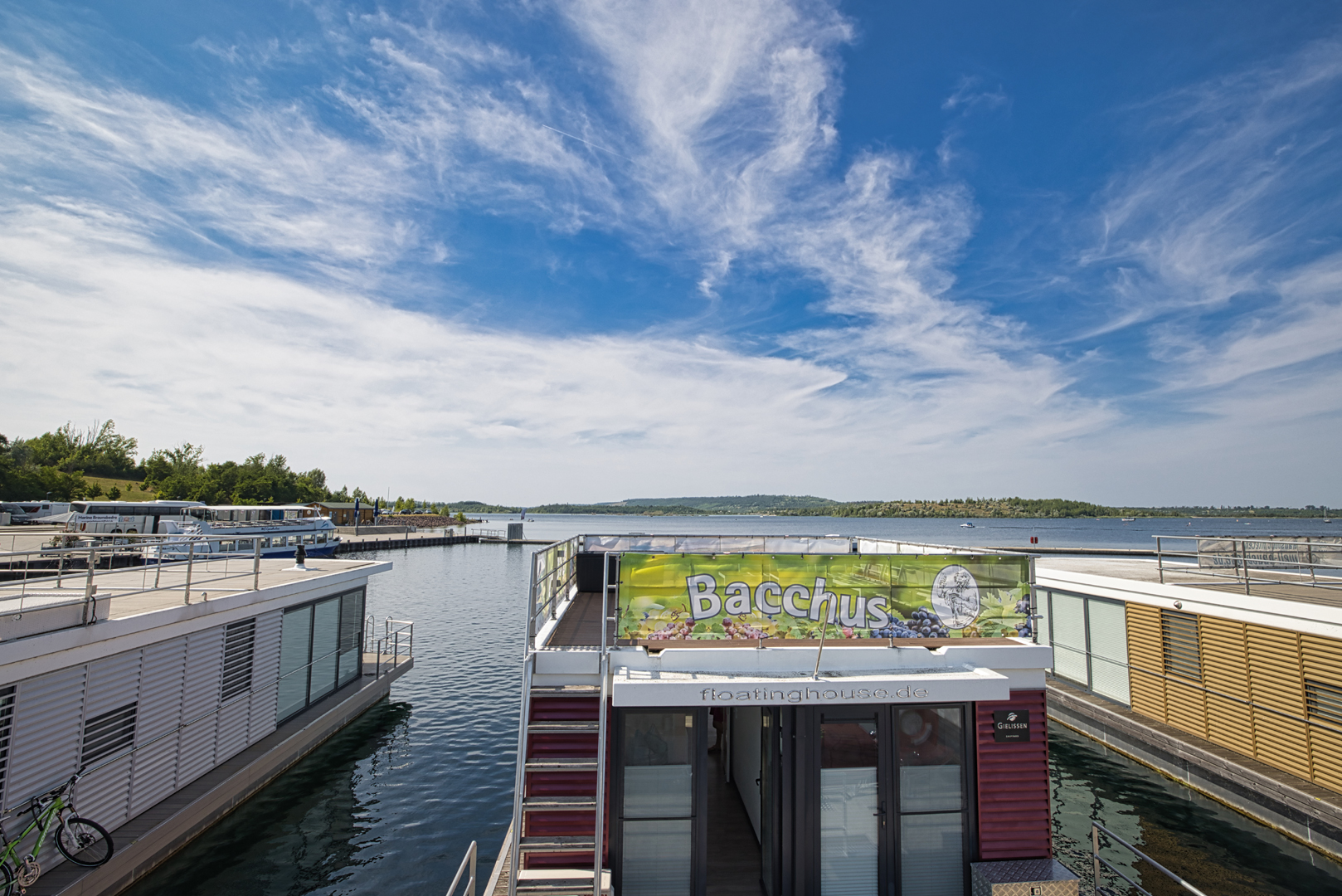 hausboot kaufen geiseltalsee