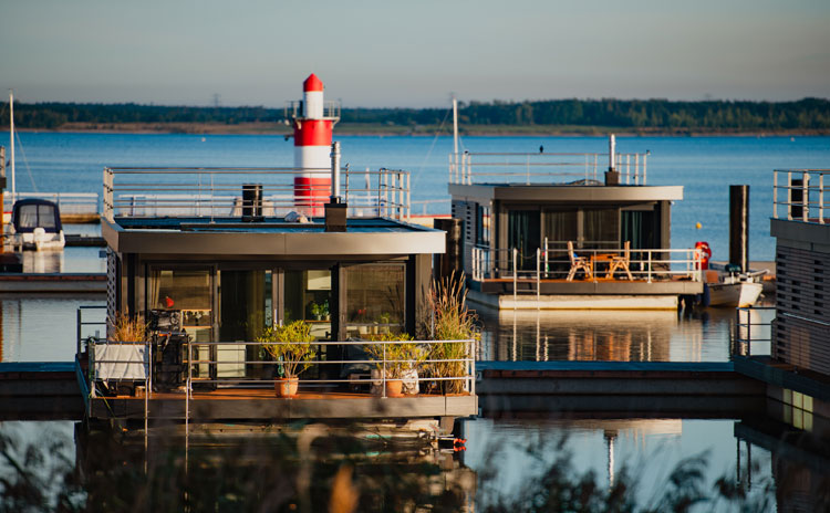 schwimmendeshaus lausitz baerwaldersee