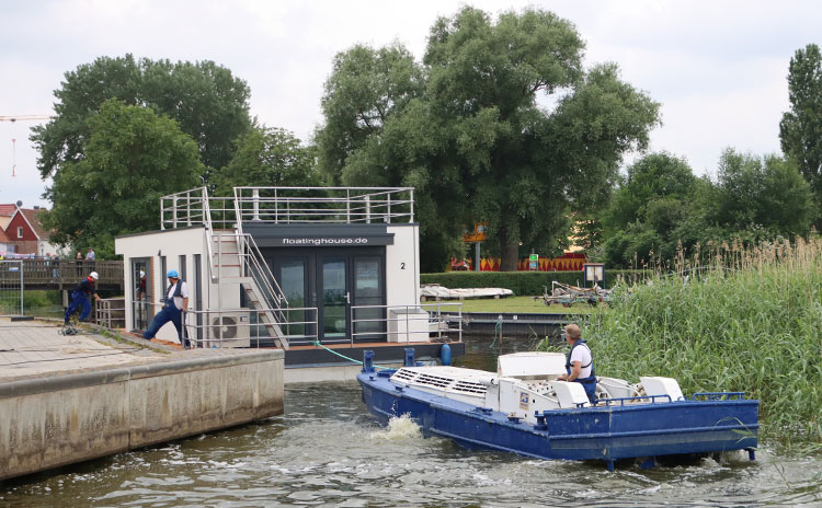 schwimmendeshaus ribnitz damgarten