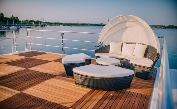 bildzeitung erster blick in die goitzsche hausboote